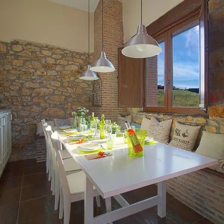 Casona Alto Sarracin * Penagos
